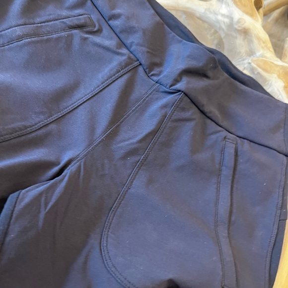 Athleta Black Pants - Size 6 - Picture 4 of 5